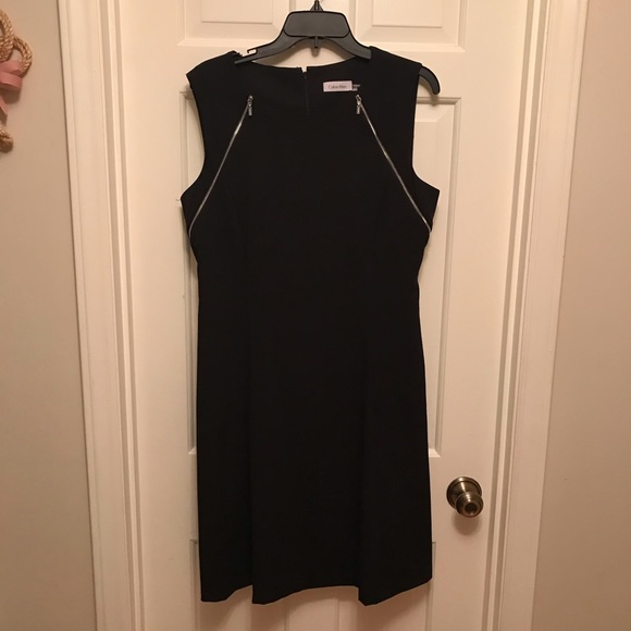 calvin klein black dress gold zipper Women's Shift with Hardware, Black, 2 Clothing, Shoes & Accessories Dynamic crepe shapes a structured Calvin Klein | Dresses |